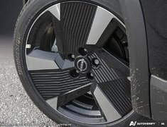 2025 Nissan Kicks SR PREMIUM