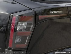 2025 Nissan Kicks SR PREMIUM