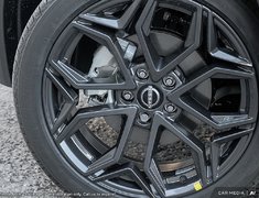 2025 Nissan Kicks SR PREMIUM SPRT WHL PKG