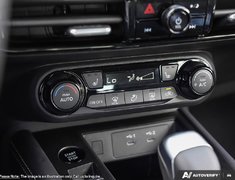 2025 Nissan Kicks SV PREMIUM