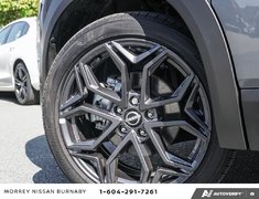 2025 Nissan Kicks SR AWD // ULTRA LOW KMS
