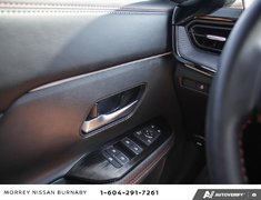2025 Nissan Kicks SR PREMIUM