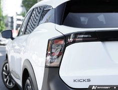 2025 Nissan Kicks SV AWD // 2.99% FINANCING!