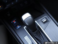 2025 Nissan Kicks SV AWD // 2.99% FINANCING!
