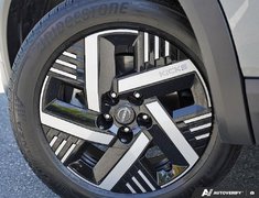 2025 Nissan Kicks SV CVT // 2.99% FINANCING