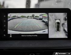 2025 Nissan Kicks SR AWD // LOW KMS