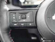 2025 Nissan Kicks SR AWD // LOW KMS
