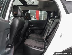 2025 Nissan Kicks SR AWD // LOW KMS