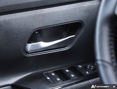 2025 Nissan Kicks SV PREMIUM