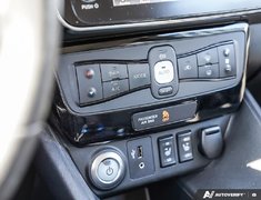 2019 Nissan LEAF SL // LEATHER // 2.99% RATE!