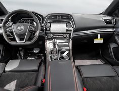 2023 Nissan Maxima SR
