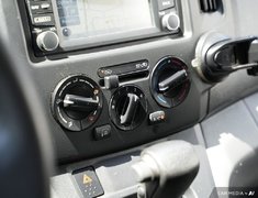 2015 Nissan NV200 SV CVT TRIM