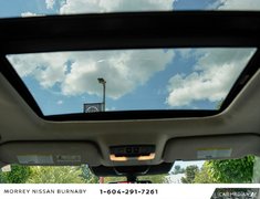 2023 Nissan Pathfinder SL AWD + LEATHER SUNROOF