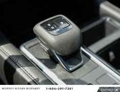 2023 Nissan Pathfinder SL AWD + LEATHER SUNROOF