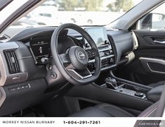 2023 Nissan Pathfinder PLATINUM // TOP MODEL