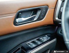 2024 Nissan Pathfinder PLATINUM // 2.99% FINANCING