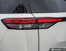 2024 Nissan Pathfinder PLATINUM // 2.99% FINANCING