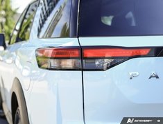 2024 Nissan Pathfinder SV 4X4 // 2.99% FINANCING