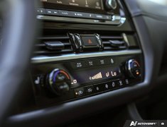 2024 Nissan Pathfinder SV 4X4 // 2.99% FINANCING