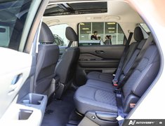 2024 Nissan Pathfinder SV 4X4 // 2.99% FINANCING