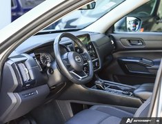 2024 Nissan Pathfinder SV 4X4 // 2.99% FINANCING