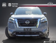 2024 Nissan Pathfinder PLATINUM // 2.99% FINANCING