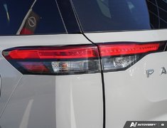 2024 Nissan Pathfinder PLATINUM // 2.99% FINANCING