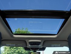 2024 Nissan Pathfinder PLATINUM // 2.99% FINANCING