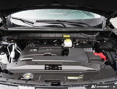2024 Nissan Pathfinder SL // LEATHER // NAVIGATION