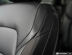 2024 Nissan Pathfinder SL // LEATHER // NAVIGATION
