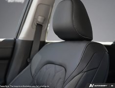 2026 Nissan Pathfinder Platinum Captains Chair