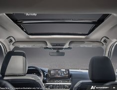 2026 Nissan Pathfinder Platinum Captains Chair