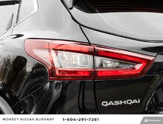 2022 Nissan Qashqai SV FWD