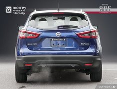 2022 Nissan Qashqai SV AWD + ULTRA LOW KMS