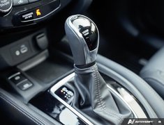 2019 Nissan Rogue SL // 2.99% FINANCING