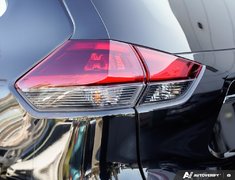 2019 Nissan Rogue SL // 2.99% FINANCING