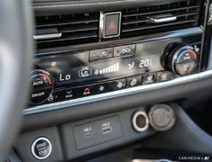 2022 Nissan Rogue PLATINUM MODEL // LEATHER