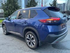 2023 Nissan Rogue SV Moonroof