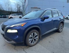 2023 Nissan Rogue SV Moonroof