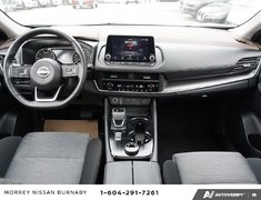 2023 Nissan Rogue SV AWD // MOONROOF