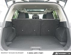 2023 Nissan Rogue SV AWD // MOONROOF