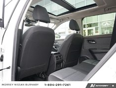 2023 Nissan Rogue SV AWD // MOONROOF