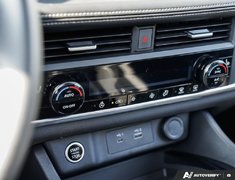 2023 Nissan Rogue SV AWD // MIDNIGHT EDITION