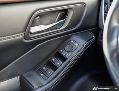 2023 Nissan Rogue SV AWD // MIDNIGHT EDITION