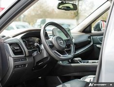 2023 Nissan Rogue PLATINUM // 2.99% FINANCING