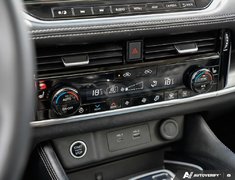 2023 Nissan Rogue PLATINUM // 2.99% FINANCING