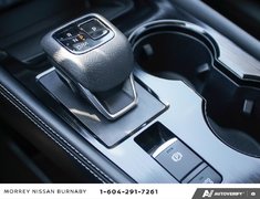 2023 Nissan Rogue SL // 2.99% FINANCING