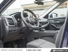 2024 Nissan Rogue SV MOONROOF // 2.99% FINANCING