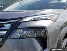 2024 Nissan Rogue S AWD // 2.99% FINANCING