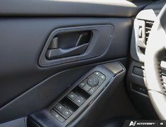 2024 Nissan Rogue S AWD // 2.99% FINANCING